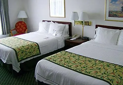 Hotel Fairfield By Marriott & Fossil Creek 3*