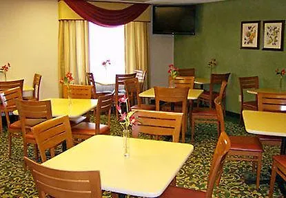 Fairfield By Marriott & Fossil Creek Hotel 3*