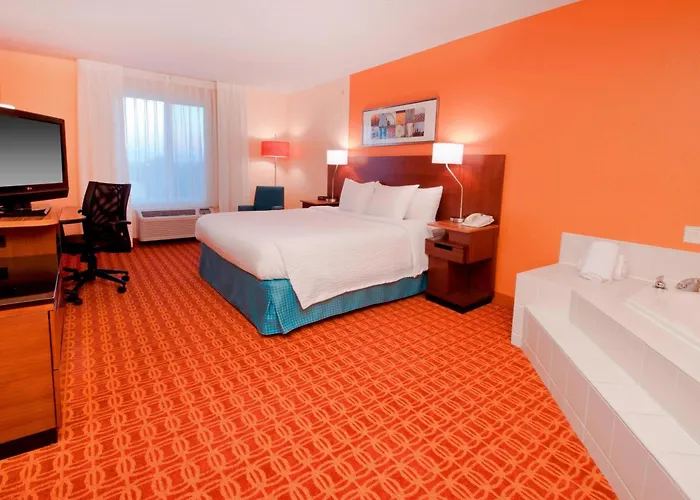 Fairfield By Marriott & Fossil Creek Hotel 3*
