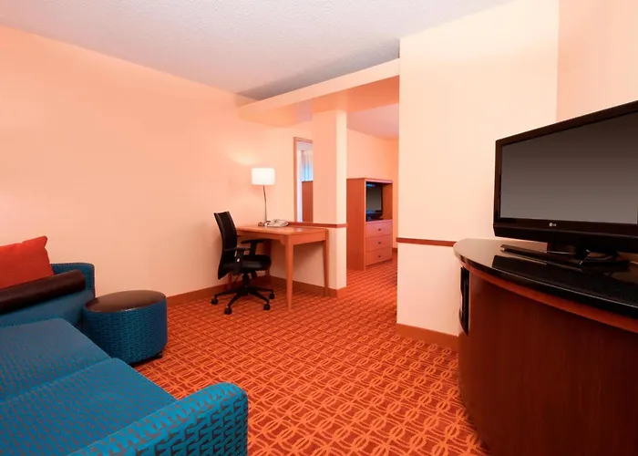 Fairfield By Marriott & Fossil Creek Hotel