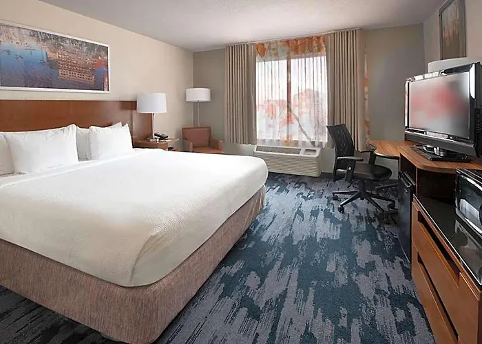 Fairfield By Marriott & Fossil Creek Hotel